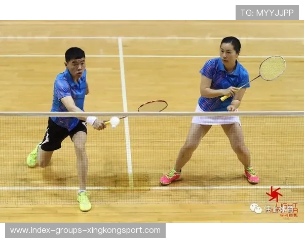 羽毛球公开赛逆风条件下重杀断点成功，背后的心理与技术较量