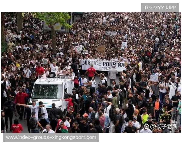 巴黎连续爆发太可怕