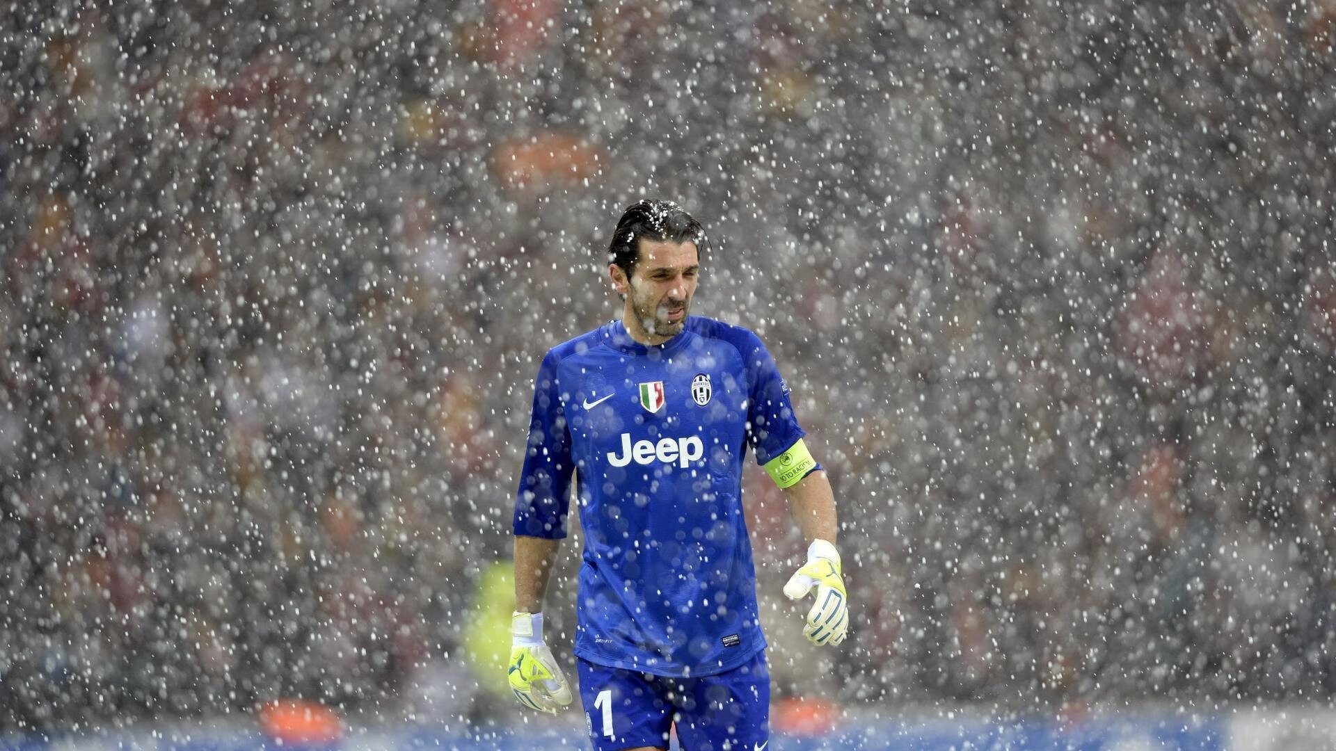 欧冠第四轮：AC米兰双杀小组对手 时隔多年再现铁血防线